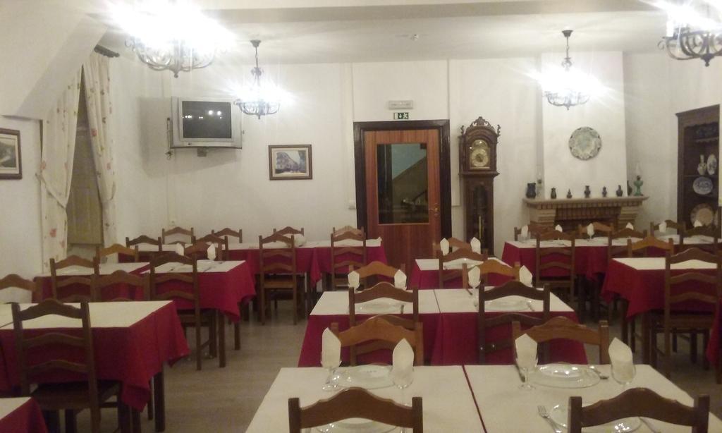 Hotel Pensao Avenida Penacova Zewnętrze zdjęcie