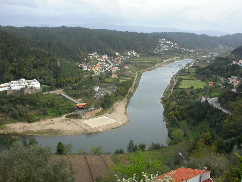 Hotel Pensao Avenida Penacova Zewnętrze zdjęcie